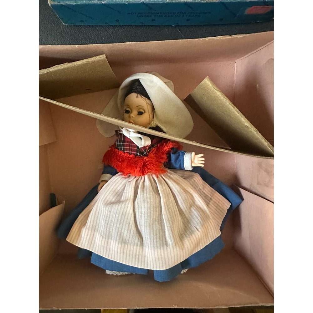 Madame Alexander Doll Belgium 562 Original Box Vintage Fashion Doll Sleep Eyes